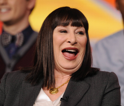 Из-за пластики актриса изменилась до неузнаваемости.