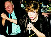 ДЕШЕВНАЯ ПЕСНЯ: кто - то теряет, а кто - то находит...