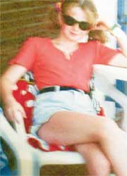 ЛЕНА КАТИНА: рано лишилась отцовского внимания