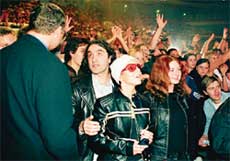 "ТАТУ": хотели пробиться к группе "Смэш" на сцену