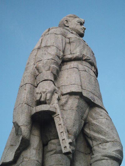 Памятник советскому солдату-освободителю в Пловдиве. wikipedia