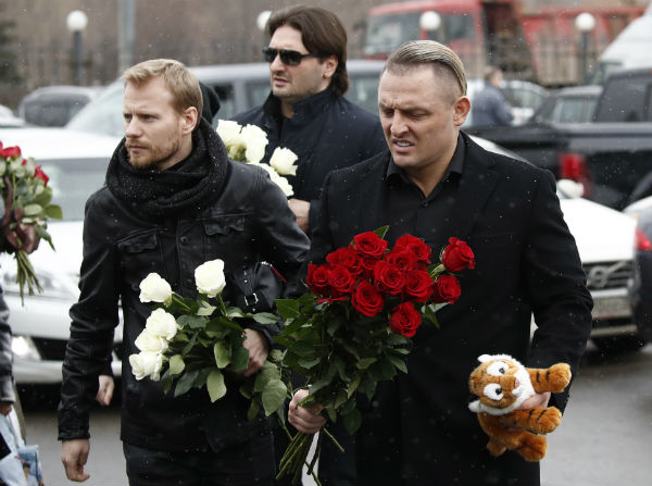 Запашный ответил Невзорову