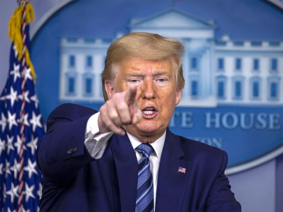 Дональд Трамп Трамп недоволен позицией главы Пентагона о неприменении войск для подавления бунтов