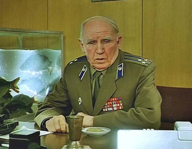 «На-Дерибасовской-хорошая-погода,-или-На-Брайтон-Бич-опять-идут-дожди»