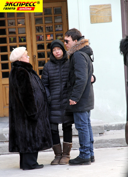 АЛЛА ПОКРОВСКАЯ, ЕВГЕНИЯ ДОБРОВОЛЬСКАЯ, АРТУР СМОЛЬЯНИНОВ