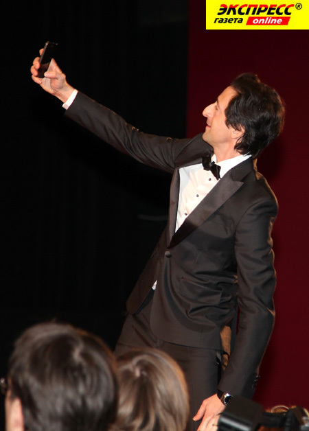 ЭДРИАН БРОУДИ