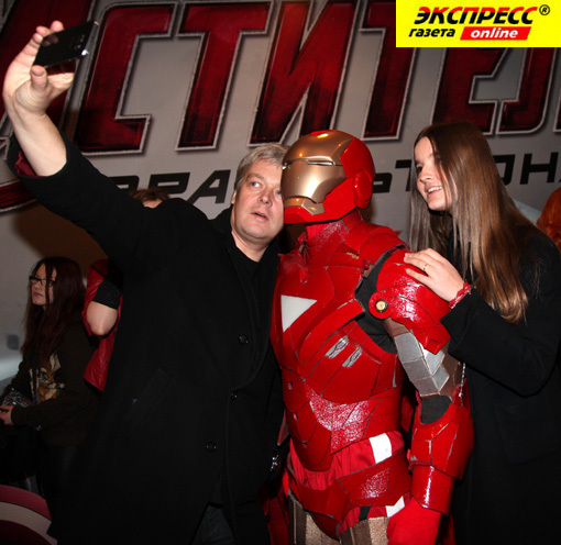 АЛЕКСАНДР СТРИЖЕНОВ С ДОЧКОЙ