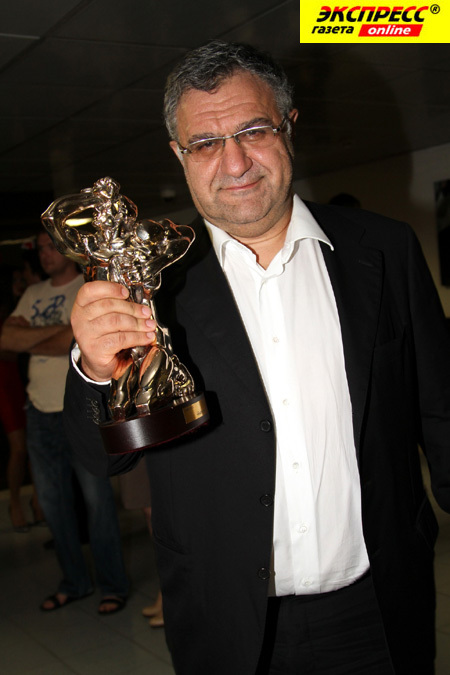 АЛЕКСАНДР АКОПОВ