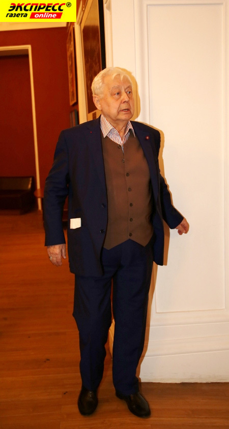 ОЛЕГ ТАБАКОВ