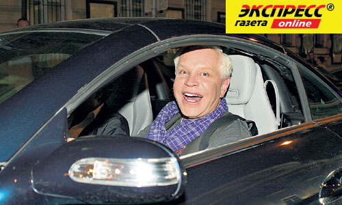 БОРИС МОИСЕЕВ: гоняет по Москве на личном &laquo;мерседесе&raquo;, как Шумахер