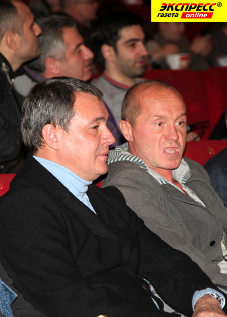 АНДРЕЙ ПАНИН (СПРАВА)