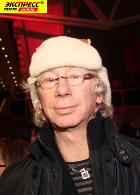 АРКАДИЙ УКУПНИК