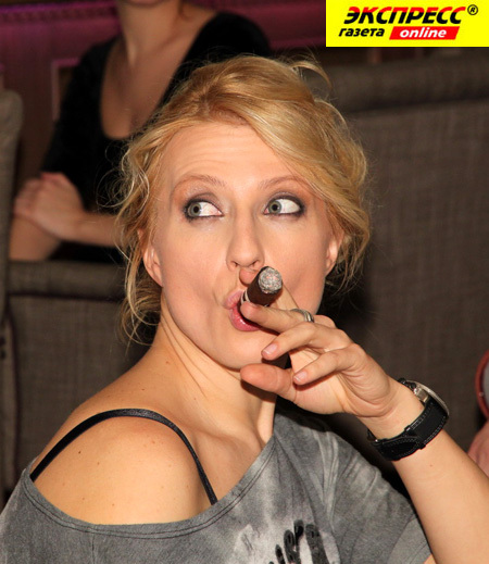 ЯНА ЧУРИКОВА