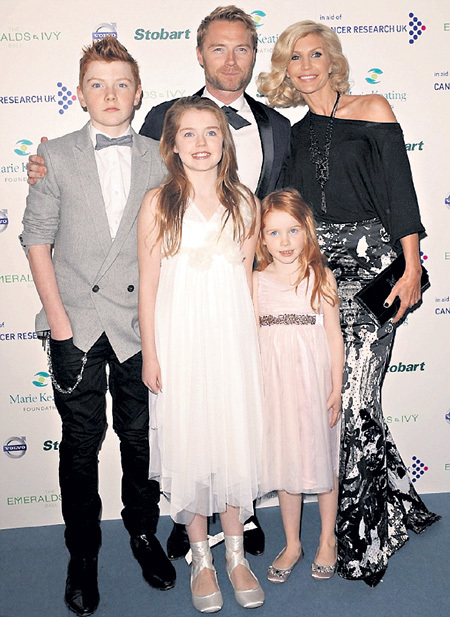 Семья Ронана и Ивонн КИТИНГ распалась из-за измены мужа