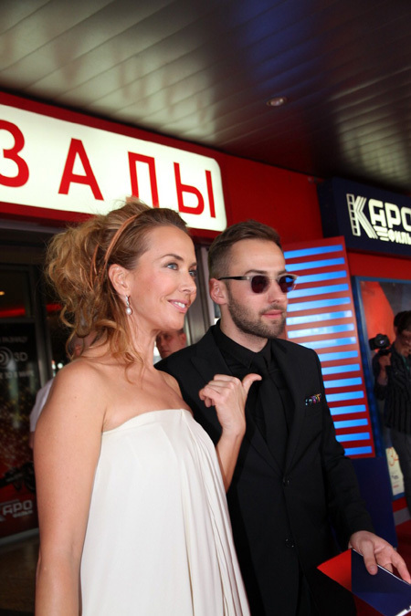 В последнее время Жанна начала носить свободные наряды (фото Бориса КУДРЯВОВА)