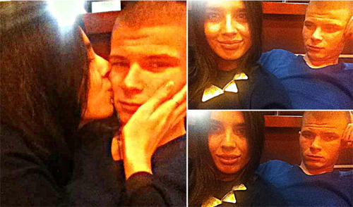 Первой Эльмиру поздравил ее парень (фото VK.com)