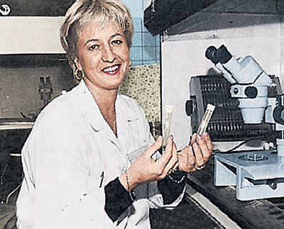 В этих пробирках Ксения ЯВОРОВСКАЯ пыталась скрестить яйцеклетку Аллы и сперматозоид Филиппа