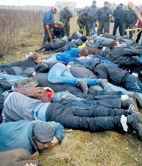 ...а пассажиров жестоко избивали. Рассказы пострадавших от зверств свидомитов помогли крымчанам сделать правильный выбор на референдуме