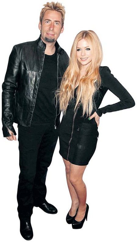 Чед КРЮГЕР поддерживает Аврил ЛАВИН в горе и радости