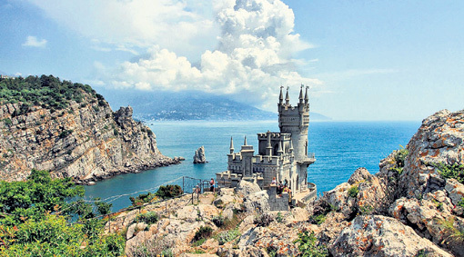 Ни один турист в Крыму не проедет мимо Ласточкиного гнезда