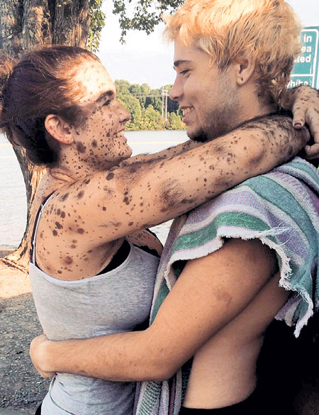 Она его за нежность полюбила, а он её за красоту души