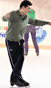 ...впервые в жизни вышел на лед?!