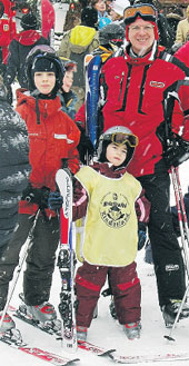 В АВСТРИИ: Лысенков со своим сыном Колей и Филиппом, сыном Ирины