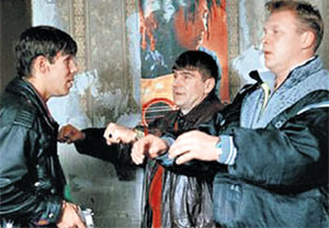 С ЛЕШЕЙ ПАНИНЫМ И СЕРГЕЕМ МАКОВЕЦКИМ В ФИЛЬМЕ «ЖМУРКИ»: сыграл бандита по кличке Балу