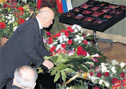 ЮРИЙ ЛУЖКОВ: прощается с почётным гражданином Москвы