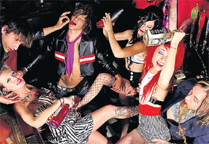 ГУЛЯЙ, АМЕРИКА: нас так долго учили любить твои запретные плоды