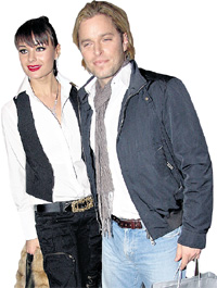 ОКСАНА И ФИЛИПП: не беда, что туфли Золушки маловаты будут, все равно для мужа экс-мисс Вселенная - всегда самая желанная!