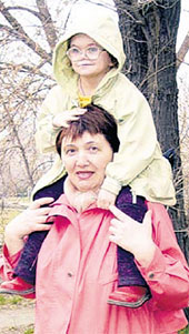 ВЫСОКО СИЖУ, ДАЛЕКО ГЛЯЖУ: Зинаида верит, что Татьяна Голикова, узнав о беде Васильевых, запретит чиновникам мучить их маму