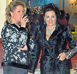 ИРИНА ВИНЕР (СПРАВА): оказалась под угрозой дисквалификации