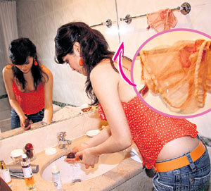 Сати использовала ванную комнату в номере на все сто - и фрукты мыла, и трусики стирала