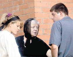 Ирина Константиновна с внуками. Всё имущество великого актёра досталось им