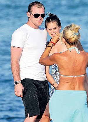 Через три месяца Колин родит Уэйну РУНИ...