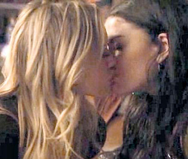 ...противоположности сходятся (кадры из «Сплетницы»)